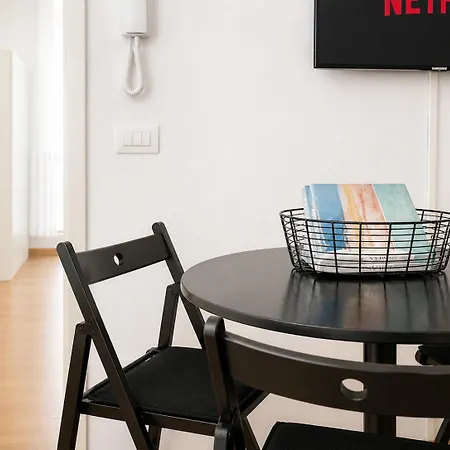 Appartement The Boutique - Tram 2 Direct To Duomo & Navigli - Center *